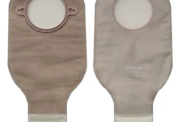 18133 Hollister New Image 2-Piece Drainable Pouch 2-1/4″, Lock N Roll, Transparent
