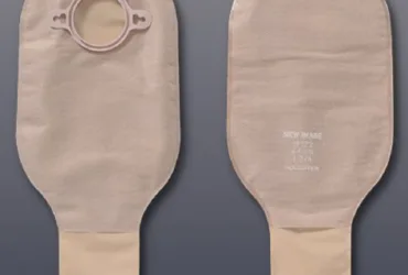 18124 Hollister New Image 2-Piece Drainable Pouch 2-3/4″, Beige