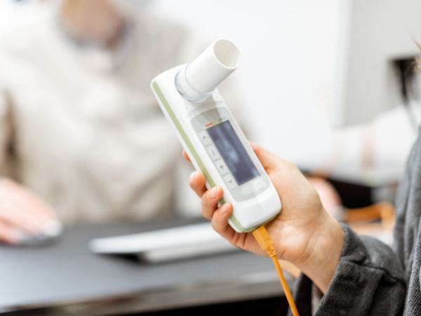 Spirometer: a diagnostic tool for people with existing dyspnea