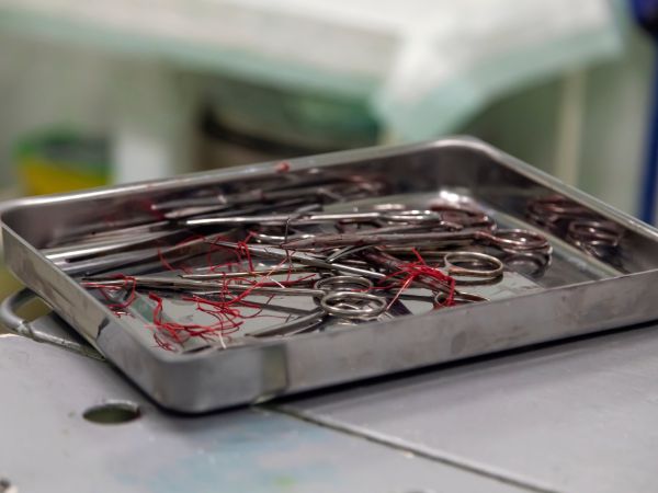 It is necessary to thoroughly clean used medical instruments before the next administration