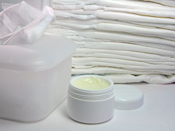 The use of zinc oxide creams helps prevent diaper rash