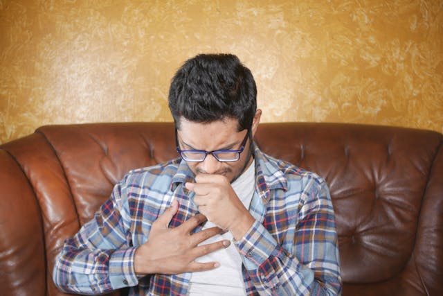 Cough with sputum is a common sign of pneumonia