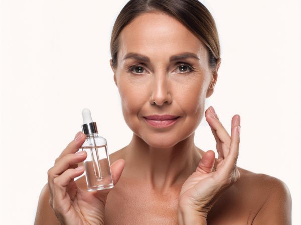 Some of the best hyaluronic acid products promote skin health by reducing wrinkles and fine lines