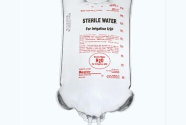 Baxter 2B7117 Sterile Water for Irrigation - 3000 mL Flexible Bag 4/CS
