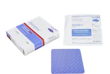 HYDROFERA LLC HBRS8820 Hydrofera BLUE® READY Non-Border Foam Dressing - 8x8 Inch