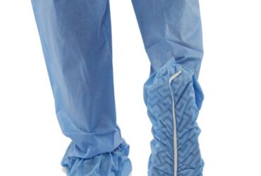 Medline Nonskid Multi-Layer Shoe Cover (NON28859)