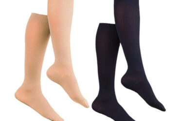 ACTIVA SHEER THERAPY KNEE 15-20 WOMENS NAVY SM