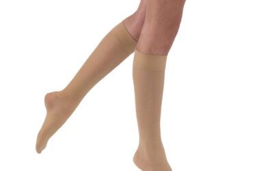 JOBST ULTRASHEER KNEE SOFTFIT 15-20 CLOSED TOE NATURAL LFC