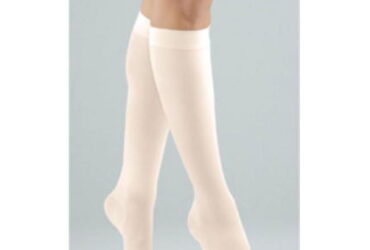SOFT FIT 20-30 KNEE CLOSED TOE BARELY BEIGE MD