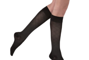 JOBST ULTRASHEER KNEE 15-20 CLOSED TOE PETITE CLASSIC BLACK MD