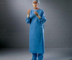 Reinforced Gown, Raglan Sleeves, Large, Non-Sterile, Book Fold, 32/cs
